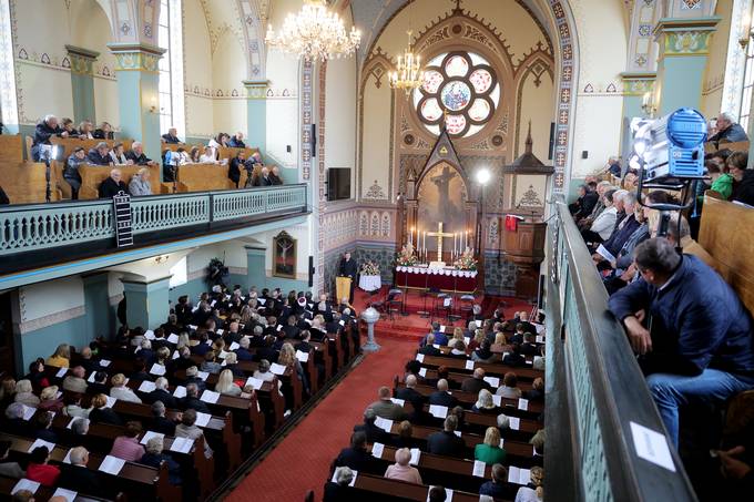 Predsednik republike se je udeležil slovesnosti ob 100-letnici samostojnosti Evangeličanske cerkve na Slovenskem